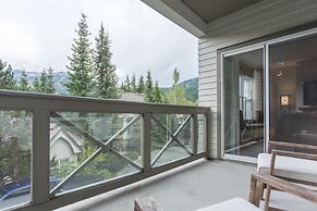 Bright & Spacious 2 Bedroom Situated in Blueberry Hills