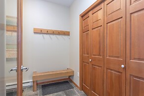 Bright & Spacious 2 Bedroom Situated in Blueberry Hills