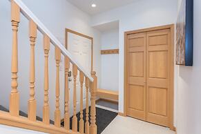 Bright and Clean, Walk Everywhere, Shared Pool and Hot Tub