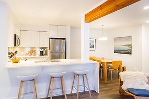 Ski in Out, Great Location, Free Shuttle Bus