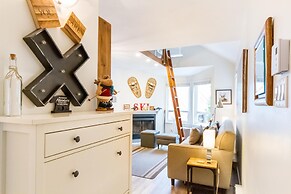 Cute and Cozy, Walk to Gondola Ski in Out