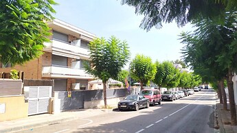 New and Beautiful Apartment in a Quiet Area Very Close to the Beach