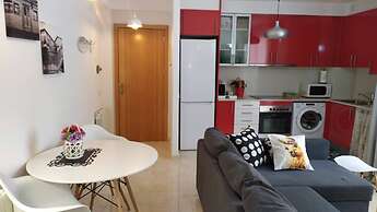 New and Beautiful Apartment in a Quiet Area Very Close to the Beach