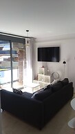 New and Beautiful Apartment in a Quiet Area Very Close to the Beach
