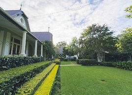 Lovely Guesthouse in Pretoria Welcoming you on a Spacious Room With Br