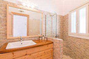 Lakka Seaview Apartments by Konnect