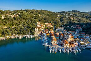 Lakka Seaview Apartments by Konnect