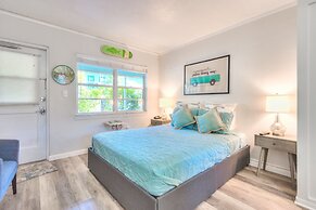 Tropic Terrace #15 - Beachfront Rental Studio Bedroom Condo by RedAwni