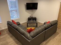 Impeccable 2-bed Apartment in Birmingham