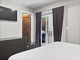 Brekke's Basecamp 3 Bedroom Home by RedAwning