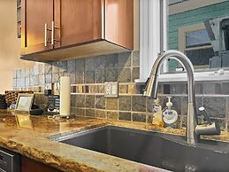 Brekke's Basecamp 3 Bedroom Home by RedAwning