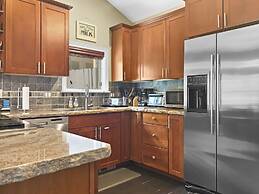 Brekke's Basecamp 3 Bedroom Home by RedAwning