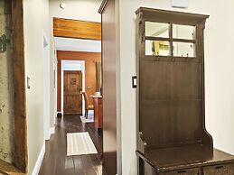 Brekke's Basecamp 3 Bedroom Home by RedAwning