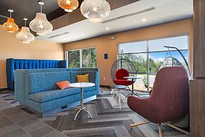 Tru By Hilton Cartersville, GA