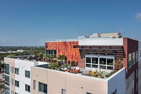 Hotel Melby Downtown Melbourne, Tapestry Collection by Hilton