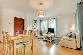 By the sea - Nadmorski by Renters