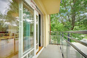 By the sea - Nadmorski by Renters