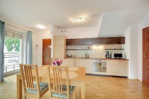 By the sea - Nadmorski by Renters