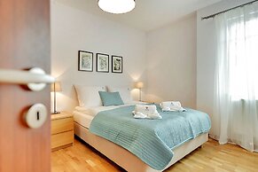 By the sea - Nadmorski by Renters