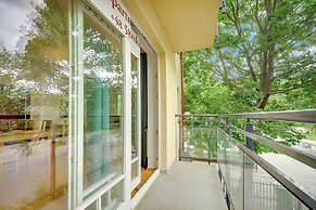 By the sea - Nadmorski by Renters