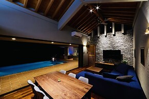 relax kouri villa Rekrrr