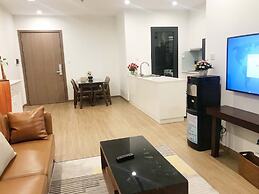 Bom Homes - Vinhomes Skylake Serviced Apartment