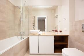 Apartments Warsaw Magazynowa by Renters
