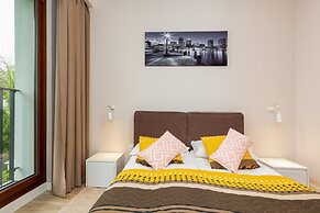 Apartments Warsaw Magazynowa by Renters