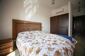 Very Nice Apartment With Pool and Garden