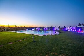 Very Nice Apartment With Pool and Garden