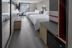 Avid Hotels Milwaukee West Waukesha by IHG