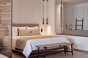 SantAnna Luxury Suites