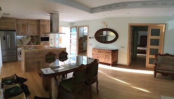 Luxury Modern Villa Fenals