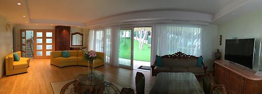 Luxury Modern Villa Fenals