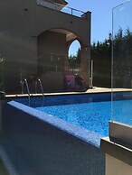 Luxury Villa Mongoda Luxury