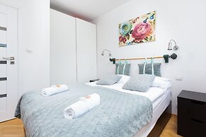 Apartment Warsaw Browarna by Renters
