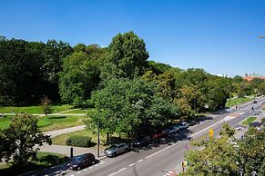 Apartment Warsaw Browarna by Renters