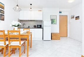 Apartment Warsaw Browarna by Renters