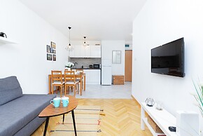 Apartment Warsaw Browarna by Renters