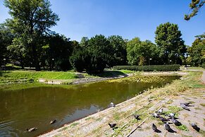 Apartment Warsaw Browarna by Renters