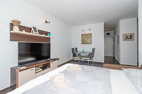Trstenik Beach apartment