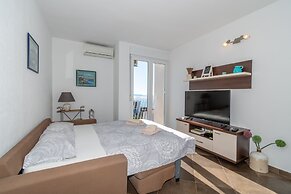 Trstenik Beach apartment
