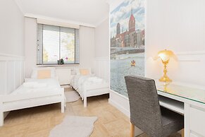 Apartment Piastowska Gdansk by Renters