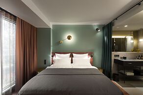 EmiLu Design Hotel