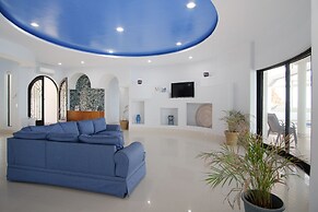 Tortugas Bay Resort