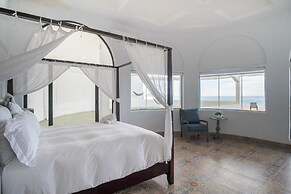 Tortugas Bay Resort