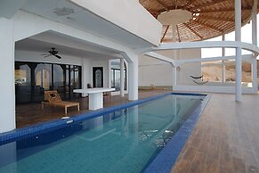 Tortugas Bay Resort