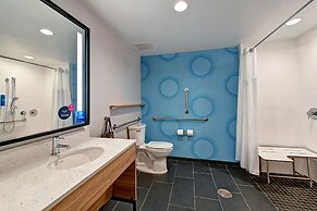 Tru by Hilton Tahlequah