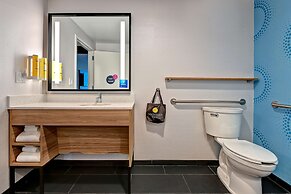 Tru by Hilton Tahlequah