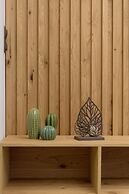 Acropolis Deluxe Apartment